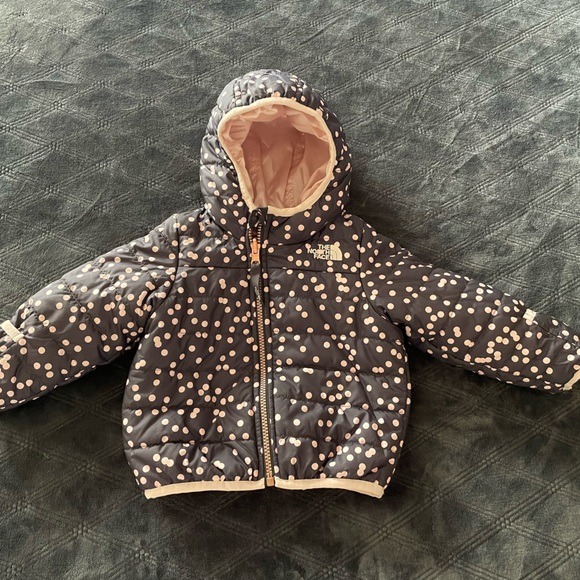 Infant reversible North Face jacket - Picture 1 of 4